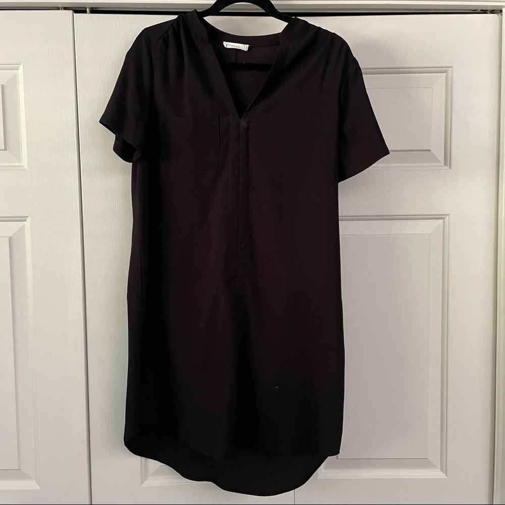 Lush Hailey popover Short Sleeve Shift Dress In Black Medium